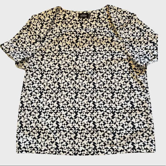 💰Kate Spade Saturday black and white geometric top - Picture 2 of 7